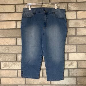 3for$20 cropped Jean size 16p